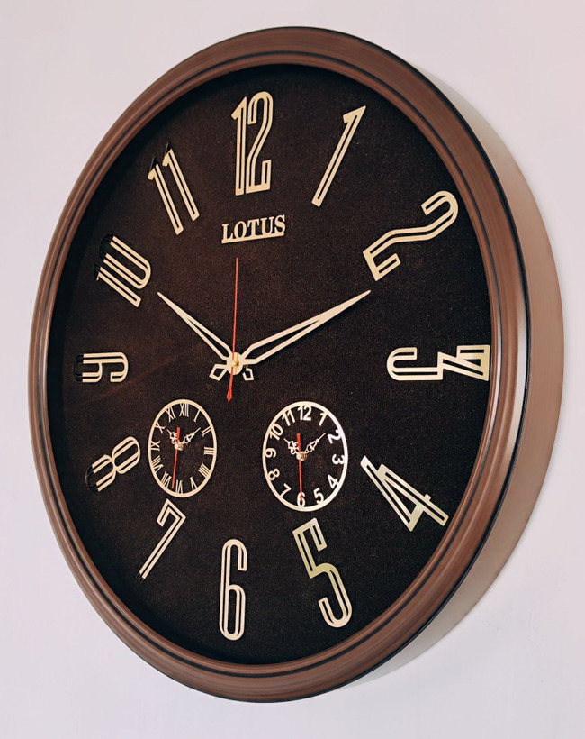ساعت دیواری لوتوس ۷۴۰