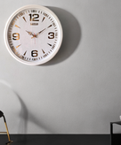 ساعت دیواری لوتوس 770