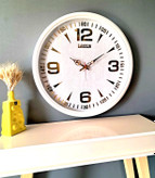 ساعت دیواری لوتوس 770