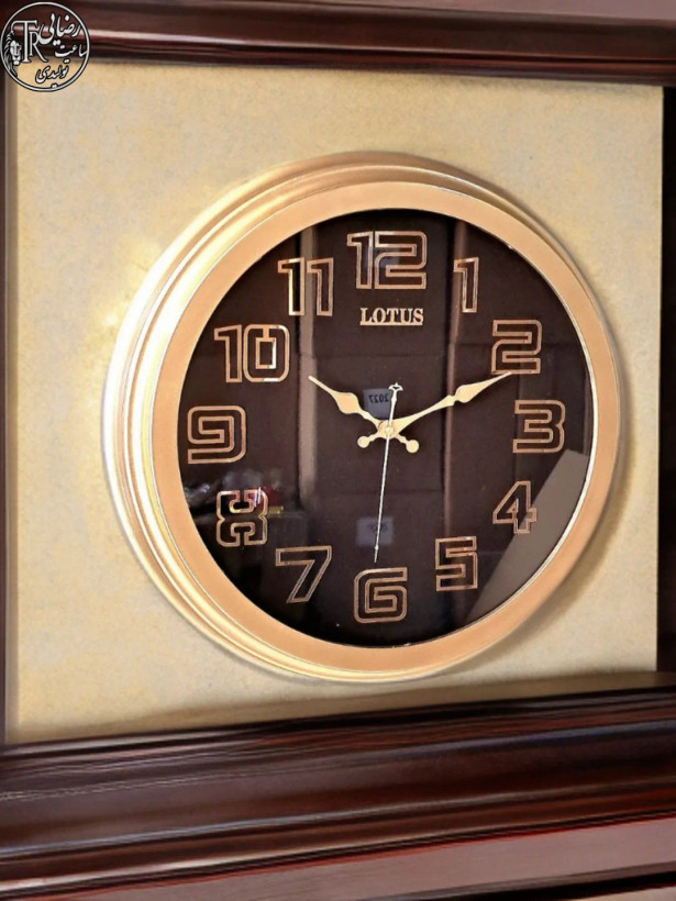 ساعت دیواری لوتوس 4520