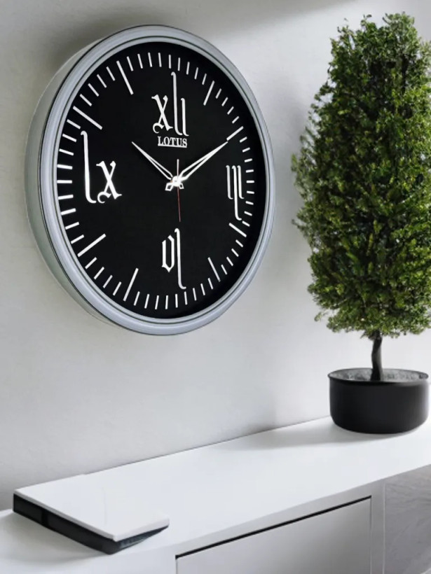 ساعت دیواری لوتوس 760